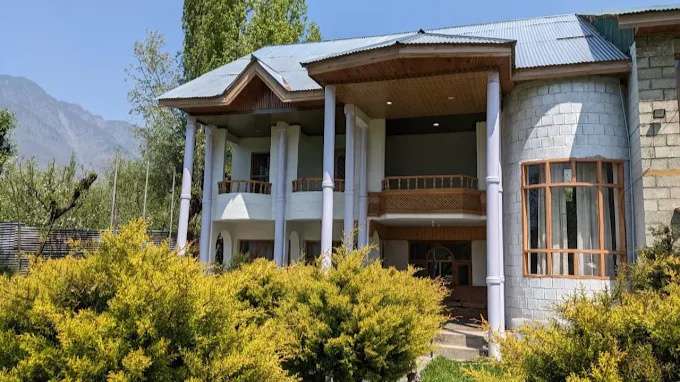 Youth Hostel Dachigham, J&K C/O Dgrove Resort