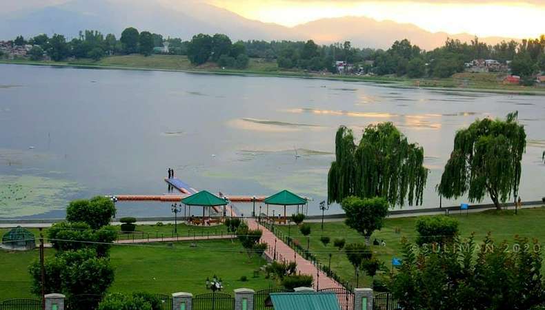 Family Camping Srinagar (Sep-Oct) 2026